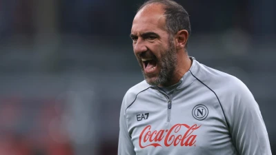Napoli, Stellini polemico in conferenza: "Giocare ogni 72 ore non è semplice! Bisognerà intervenire sul mercato"