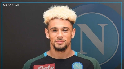FOTO - Malcuit, prime parole da calciatore del Napoli