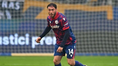 Bologna, infortunio per Calabria: stop di tre settimane, salta il Napoli. Castro...
