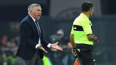 Ancelotti striglia il Napoli: "Non molliamo la Juventus"