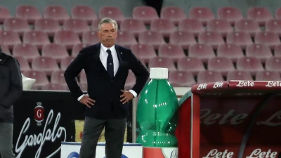 Ancelotti, lo storico osservatore: "La difesa a tre? Carlo l'aveva già utilizzata"