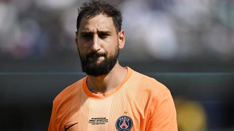 PSG, Donnarumma escluso da Luis Enrique per la Supercoppa: rottura totale e futuro incerto