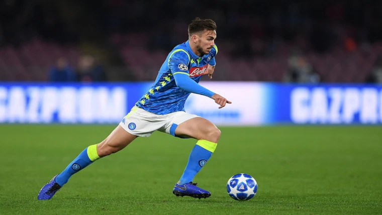 CdM - Il Napoli rivoluziona: quattro addii, due conferme e un big al centro del mercato