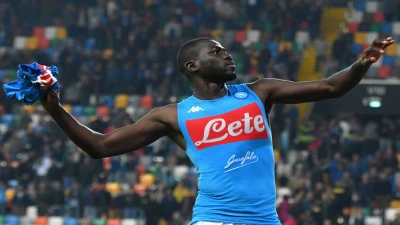 Chelsea, la Juventus monitora Koulibaly. Allegri lo tenta per un affare low cost