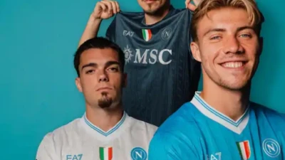 Napoli, presentate le maglie ufficiali per la Champions League 2025-26: tutte le novità
