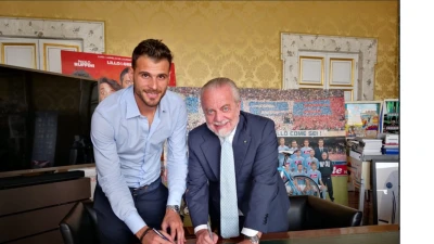 SSC Napoli: "Buon Compleanno Karnezis", il greco compie 35 anni (video)