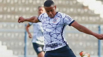 Napoli, il club è tranquillo ma il 19 si gioca e il sostituto di Kim ancora non c'è