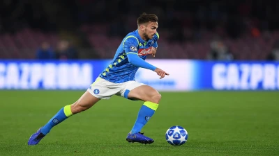 CdM - Il Napoli rivoluziona: quattro addii, due conferme e un big al centro del mercato
