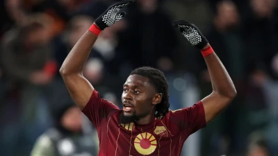 Roma, Manu Konè parla in conferenza con la Francia: "Mi trovo molto bene alla Roma, meritiamo la nostra posizione in classifica"
