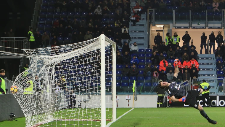 VIDEO - Mario Rui, ma se fai goal così...