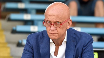 Collina: "Valuteremo se introdurre il VAR ai Mondiali"