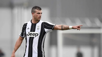 JUVENTUS, NUOVA TEGOLA PER ALLEGRI: SI FERMA ANCHE STURARO