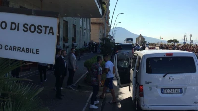 VIDEO - L'ARRIVO DI OUNAS E DIAWARA ALL'HOTEL VESUVIO