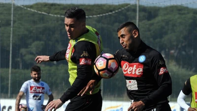 Report - Allenamento pomeridiano per il Napoli a Castelvolturno.