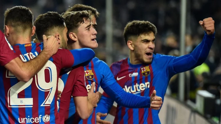 Barcellona, Vitor Roque in uscita: rifiutata l'Arabia, resiste la pista Serie A