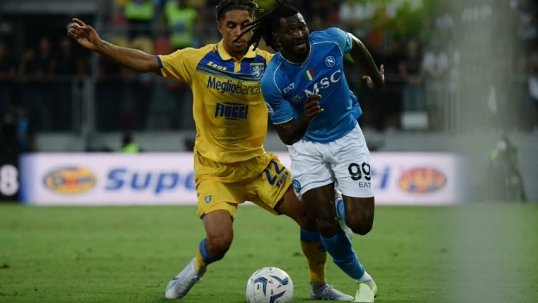 Napoli, modulo e Coppa d'Africa "costringono" il club al mercato. La strategia