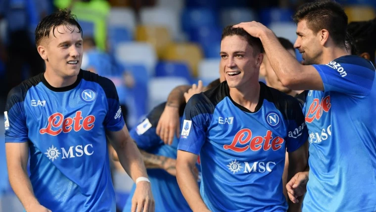 Napoli, scatta l'obbligo di riscatto per Raspadori. Simeone e Ndombélé...