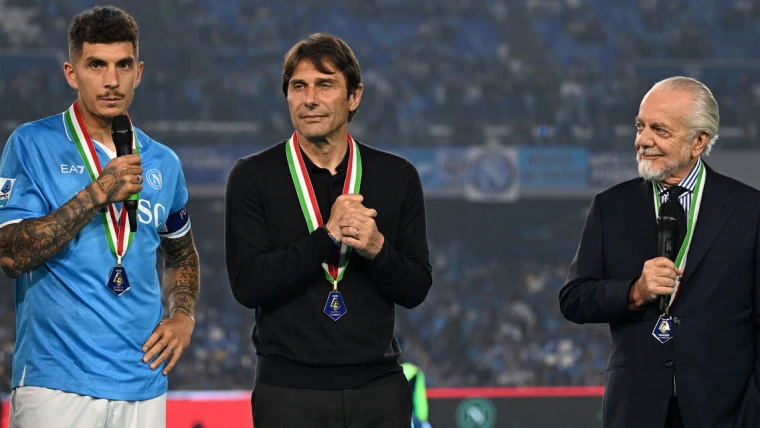 Napoli, Conte punta tutto sullo scudetto? Cresce la distanza strategica con De Laurentiis