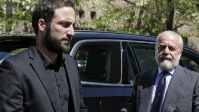 Napoli, il legale: “Higuain modifica il tiro processuale e il Napoli invoca la lite temeraria”