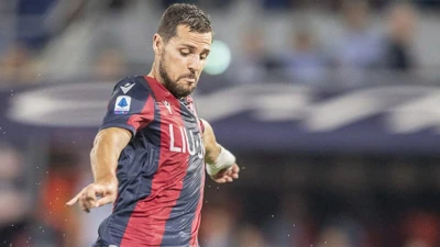 Calciomercato Genoa, valzer delle punte. In Destro, out Pinamonti?