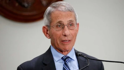 Coronavirus, Fauci: "Vaccinazioni potrebbero cominciare nella prima metà di dicembre negli USA. E anche in Italia..."