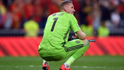 Roma, Olsen non rinnova con il Cagliari. Torna domani a Trigoria