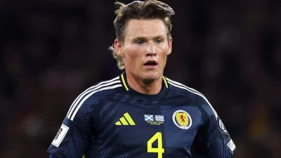 Napoli, la rovesciata di McTominay diventa arte: lo scatto simbolo della Scozia esposto a Edimburgo