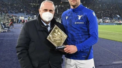 Lazio, Lotito su Milinkovic: “Non è in vendita, ho rifiutato un’offerta da 140 milioni di euro”