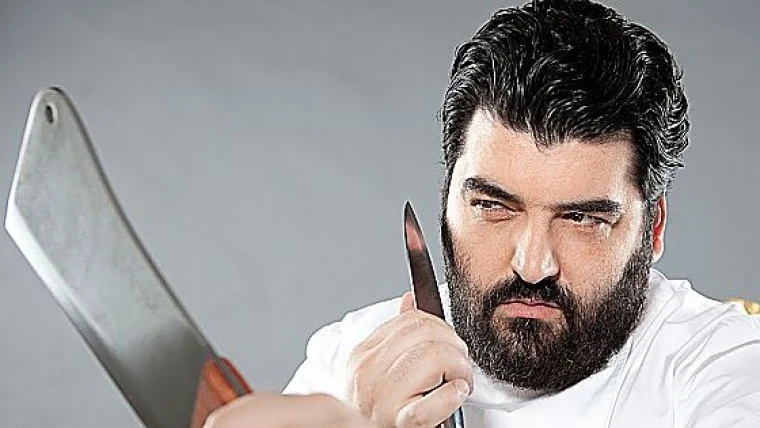 Napoli-Juve, lo chef Cannavacciuolo: "Sarà un'ottima cena, ma Higuain resterà a digiuno"