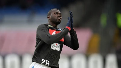 Il tweet della SSC Napoli: "Squad! Sorridenti Malcuit, Ghoulam Diawara e Koulibaly!"