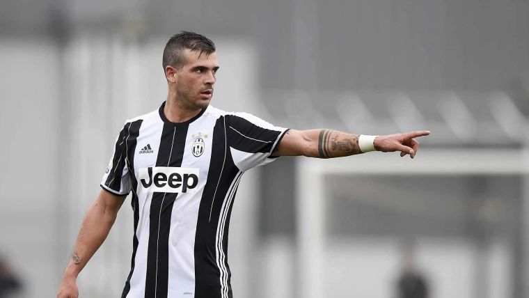 JUVENTUS, NUOVA TEGOLA PER ALLEGRI: SI FERMA ANCHE STURARO