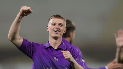 Fiorentina, arriva la maglia “Kombat™ XXV” per celebrare 25 anni di storia