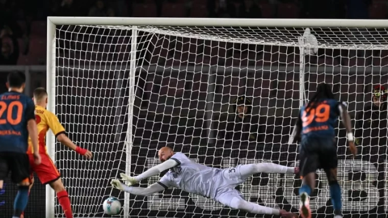 Il "solito" Anguissa regala tre punti di platino al "Via del Mare", Milinkovic-Savic è strepitoso da penalty