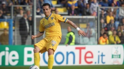 Frosinone, il Ds: "Siamo in difficoltà, andiamo a Napoli per fare bella figura. Ammiro molto De Laurentiis"