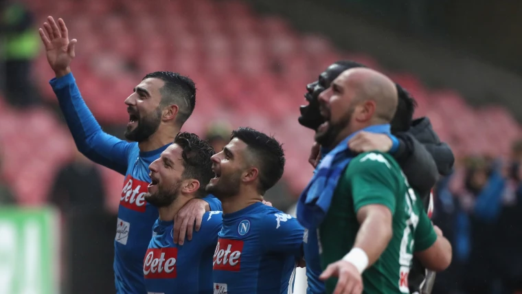 SCUDETTO - MEZZA ITALIA TIFA NAPOLI!