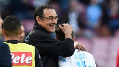 Sarri a Dazn: "Abbiamo vinto contro una squadra che fa un campionato a parte. Sono contento per Spalletti, vincere a Napoli è particolare"