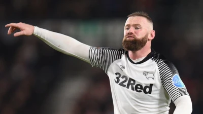 Manchester, il figlio di Rooney firma per lo United