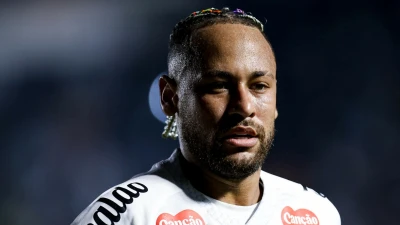 Neymar, l’eroe incerottato: un menisco rotto non ferma il salvataggio miracoloso del Santos