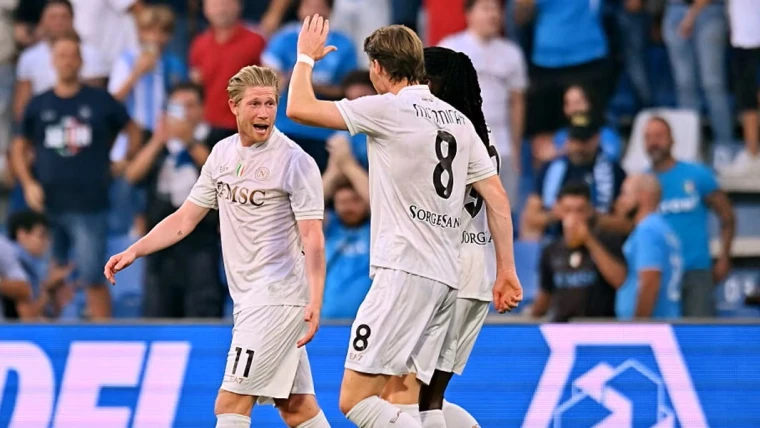 Napoli, Conte prepara il nuovo assetto: "McTominay e De Bruyne possono coesistere". Spunta l’idea del 4-1-4-1