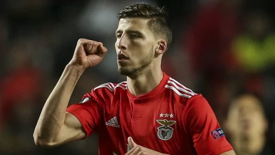 Manchester City, ecco il difensore: è Rúben Dias del Benfica. Ai lusitani Otamendi e soldi