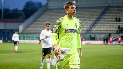 Tutti pazzi per Lunin: l'Inter accelera, il Napoli osserva