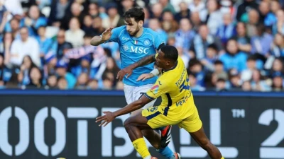 Kvaratskhelia, parla l'agente: "Stiamo parlando con il Napoli, sul futuro.."