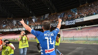 TuttoSport- La Juventus può pensare a Mertens, ma la situazione è complessa