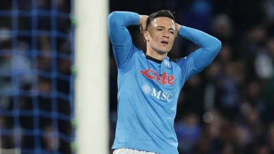 Tuttosport lancia l’allarme: un attaccante del Napoli a rischio per la gara contro la Juventus