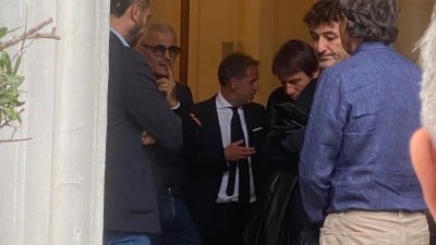 Da Conte a Moggi: in tantissimi per porre l’ultimo saluto al Prof. Ventrone