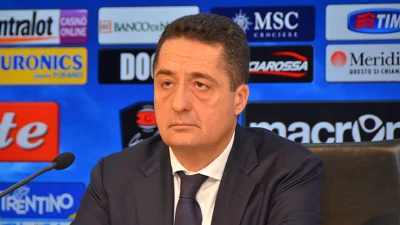 Napoli, Lombardo smentisce ogni voce: “Il Napoli non ha mai chiesto alla lega di rinviare la gara con i Viola”