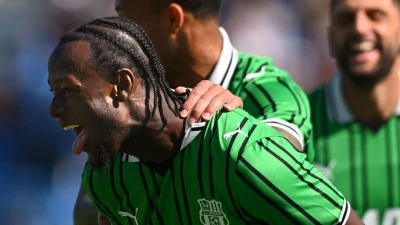 Mondiali, shock per Koné, frattura alla gamba e torneo finito per il centrocampista del Sassuolo