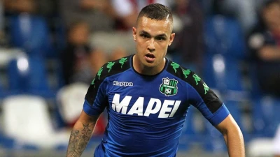 Fiorentina, Lirola: "Sono qui da poco, sto lavorando bene per arrivare al massimo contro il Napoli"