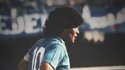 TWEET - Buon compleanno Diego!