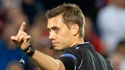 Bosnia-Italia, Turpin in pole per l’arbitraggio: il precedente che fa tremare gli Azzurri
